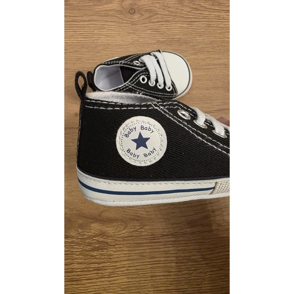 Baby Baby Black White Star Low Top Canvas Sneaker Lace Up Shoes Size 2 New